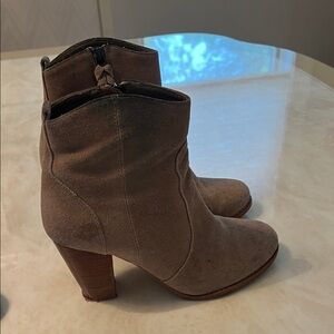 Stylish Tan Ankle Boots for Women